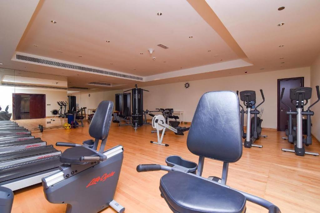 Royal Club By Rvhr, Grandeur Residence Crescent Palm Jumeirah Dubai Luaran gambar
