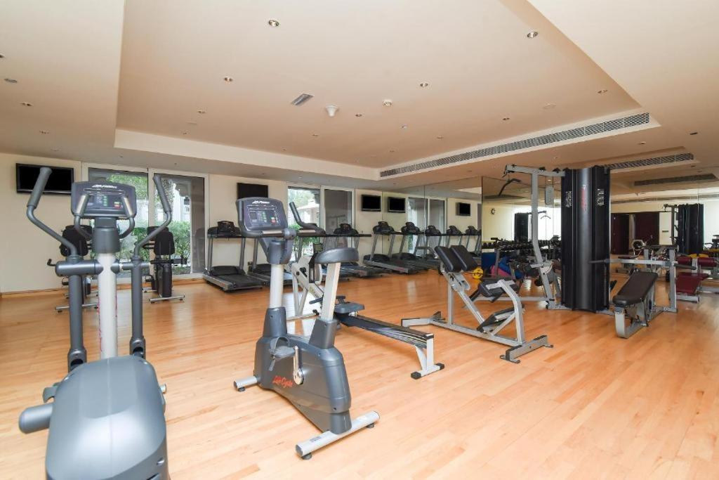 Royal Club By Rvhr, Grandeur Residence Crescent Palm Jumeirah Dubai Luaran gambar
